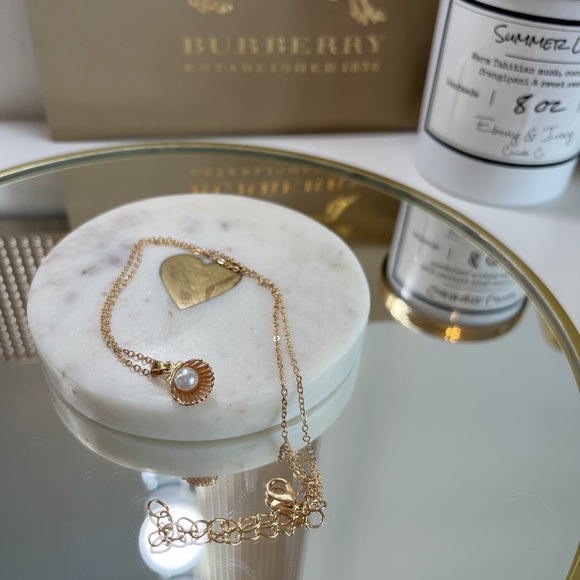 NWT seashell pearl necklace gold - Picture 5 of 6